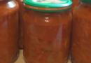 Lecho z pomidorów, papryki, marchwi i cebuli na zimę - przepisy kulinarne ze zdjęciami krok po kroku Lecho z marchewką i pomidorami